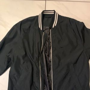 H and M size X-Large lightweight black jacket
